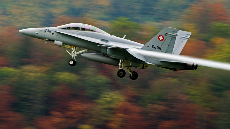 71_Meiringen_FA-18D Hornet.jpg